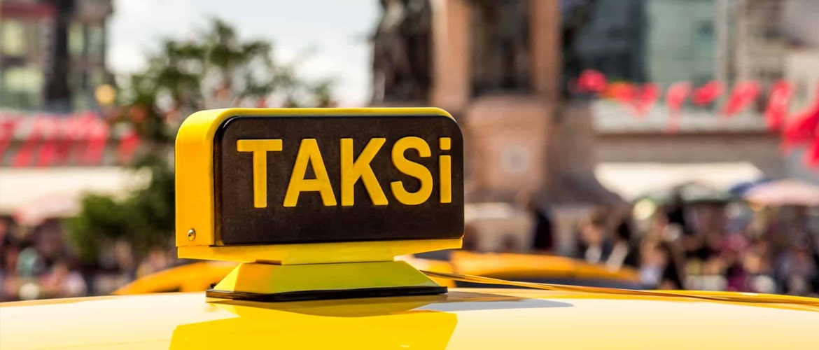 Los Taxis En Estambul