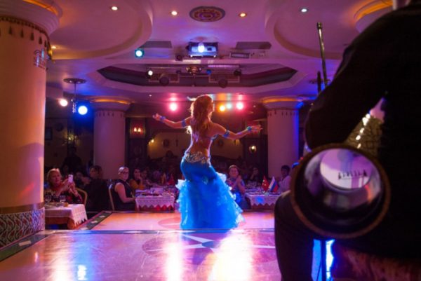 Espectáculo de danza de vientre con cena