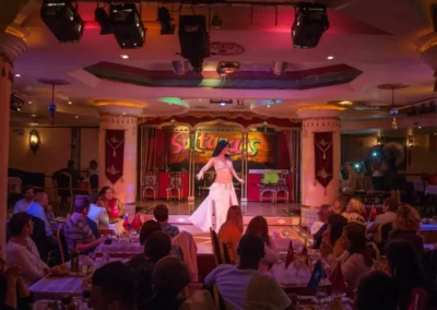 Espectáculo de danza de vientre con cena