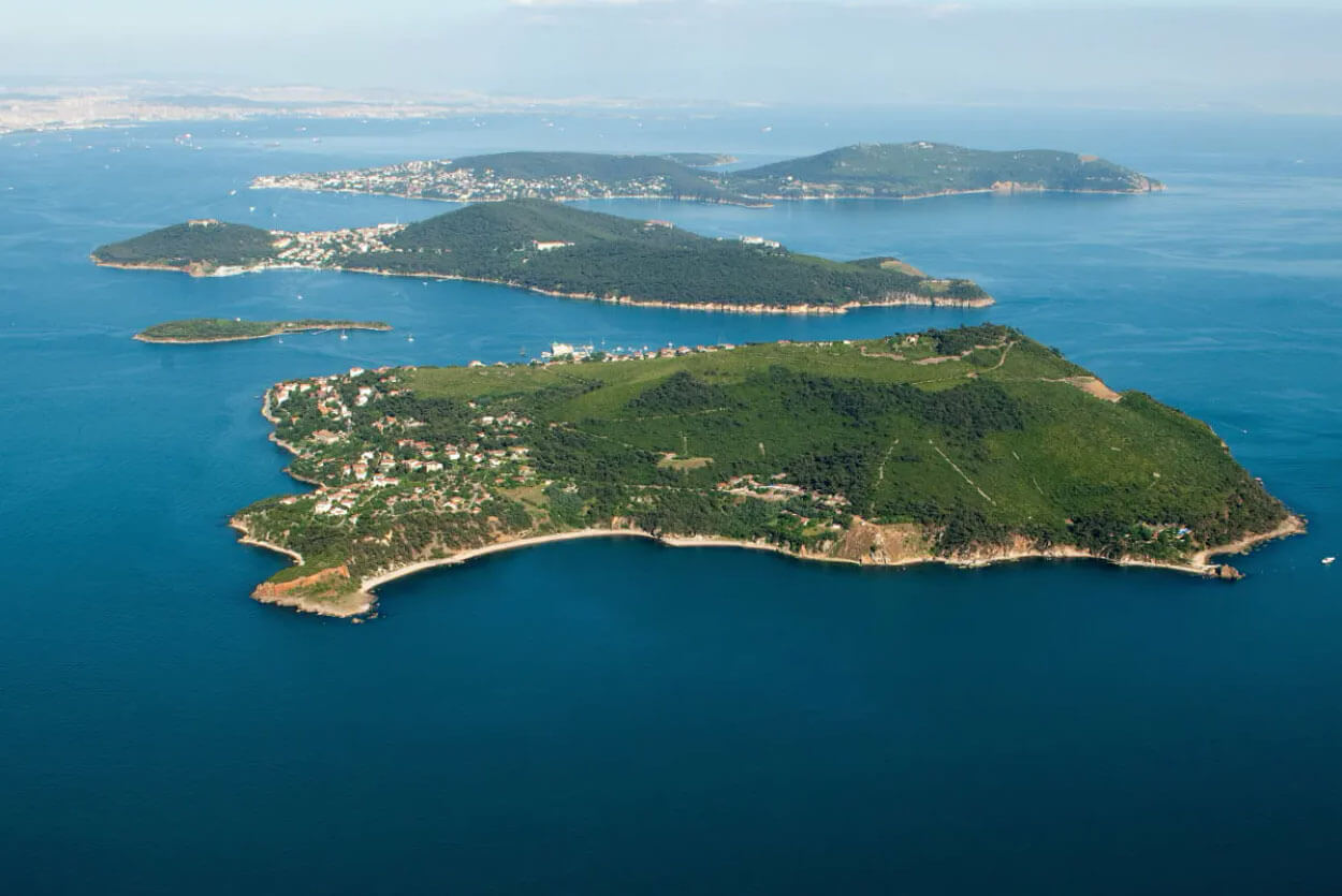 Tours en Estambul en español. Excursión a las islas Príncipe. 