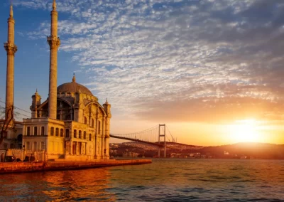 Crucero por el Bósforo al atardecer tour Estambul en español