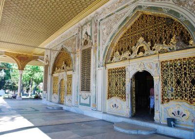 Entrada al Palacio de Topkapi sin colas