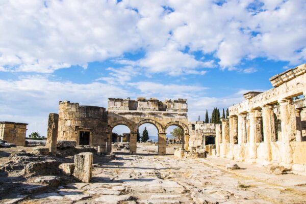 Excurcion a Hierapolis y Pamukkale en avion